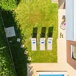 Villa Novochoro - Large Garden- Heatable Pool By Dreamvillasalbufeira