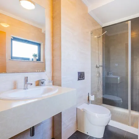 빌라 Novochoro - Large Garden- Heatable Pool By Dreamvillasalbufeira *