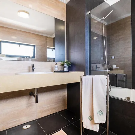 Novochoro - Large Garden- Heatable Pool By Dreamvillasalbufeira * 알부페이라