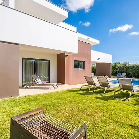 Novochoro - Large Garden- Heatable Pool By Dreamvillasalbufeira 빌라