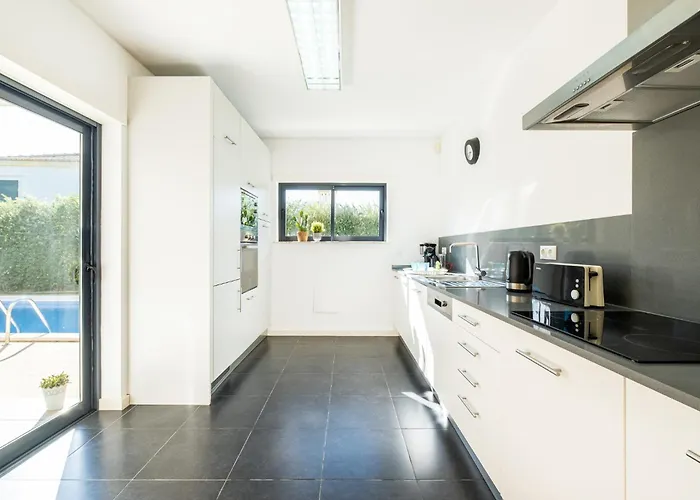 Novochoro - Large Garden- Heatable Pool By Dreamvillasalbufeira 阿尔布费拉