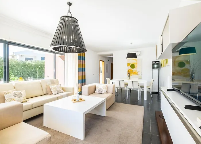 Novochoro - Large Garden- Heatable Pool By Dreamvillasalbufeira 别墅