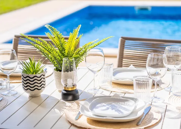 Novochoro - Large Garden- Heatable Pool By Dreamvillasalbufeira 阿尔布费拉