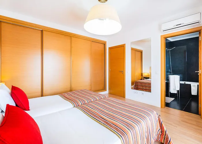 Novochoro - Large Garden- Heatable Pool By Dreamvillasalbufeira 别墅