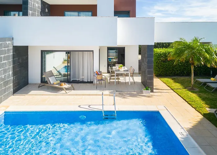 Villa Novochoro - Large Garden- Heatable Pool By Dreamvillasalbufeira