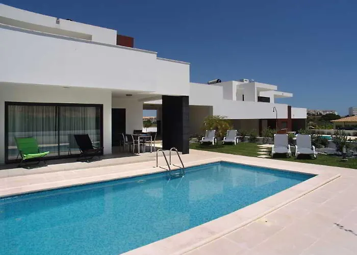Novochoro - Large Garden- Heatable Pool By Dreamvillasalbufeira Villa