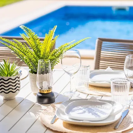 Novochoro - Large Garden- Heatable Pool By Dreamvillasalbufeira Albufeira